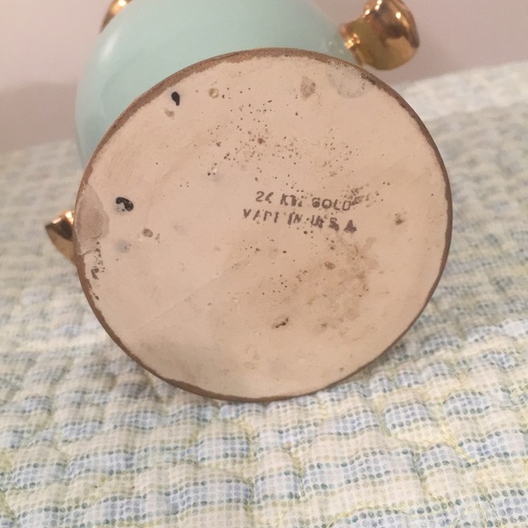 Weeping Gold 24KT Vintage Vase Gorgeous 7” flawless Mint Green & Gold Must have - Picture 2 of 7